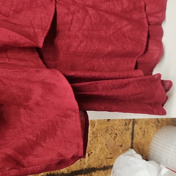 Umgee layered top 2XL cranberry red EUC tub 10 - Picture 4 of 7